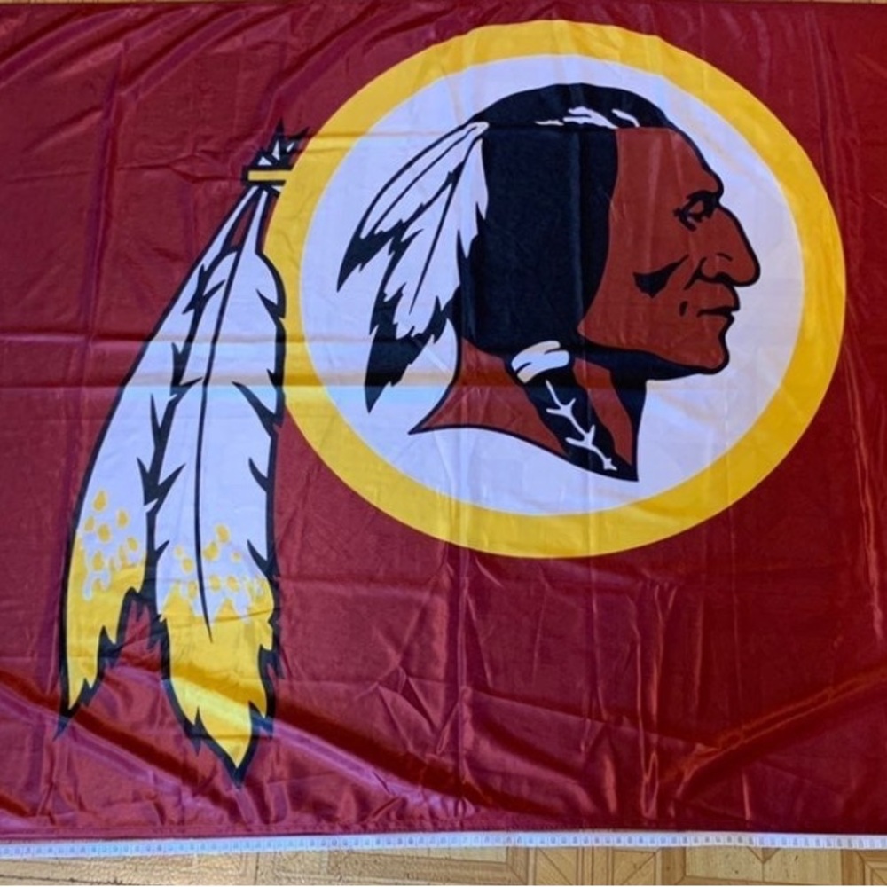 Washington Redskins Flag - Picture 4 of 8